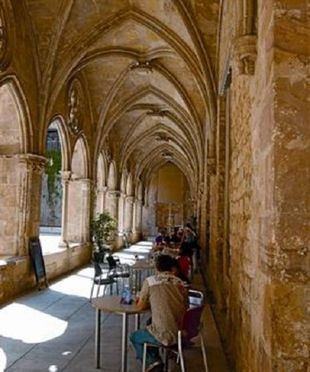 Claustro gótico del Convent de Sant Agustí, Barcelona (2)