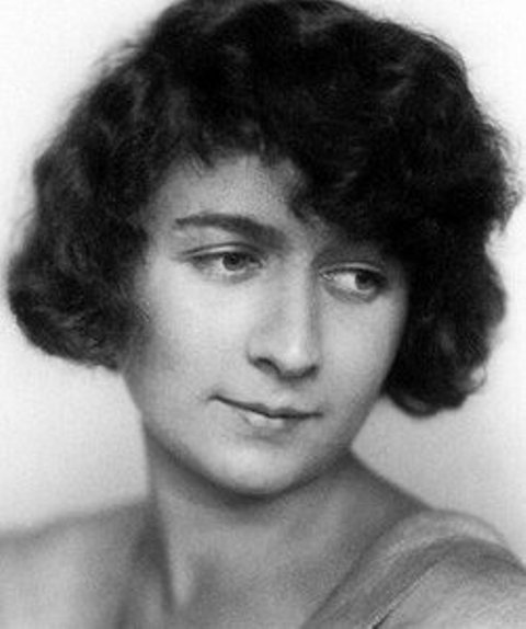 Ilse Weber, poeta checa en lengua alemana, asesinada en las cámaras de gas de Auschwitz.