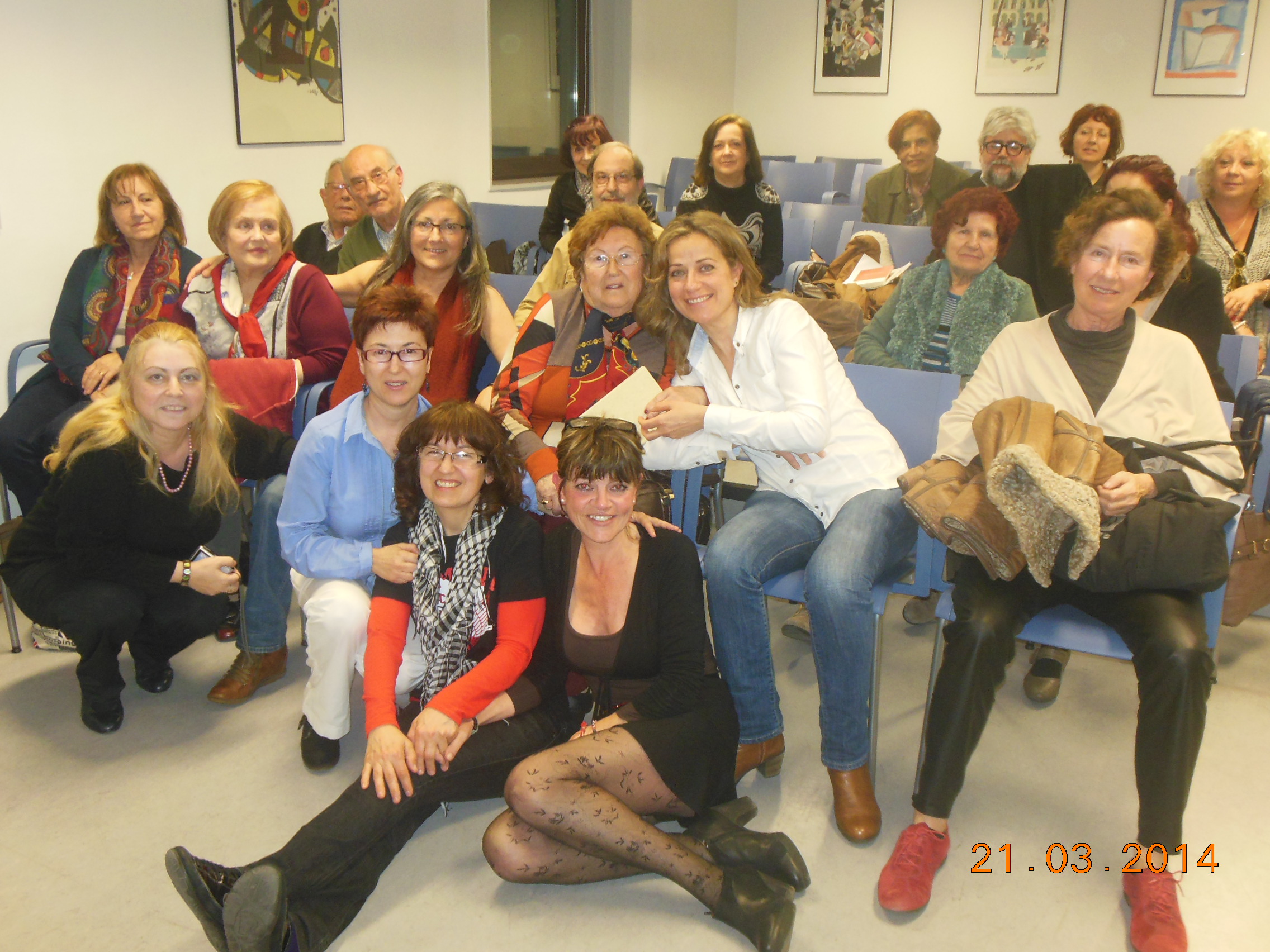 Con amigos/as de la tertulia del Laberinto de Ariadna, Ateneo Barcelonés, marzo 2014