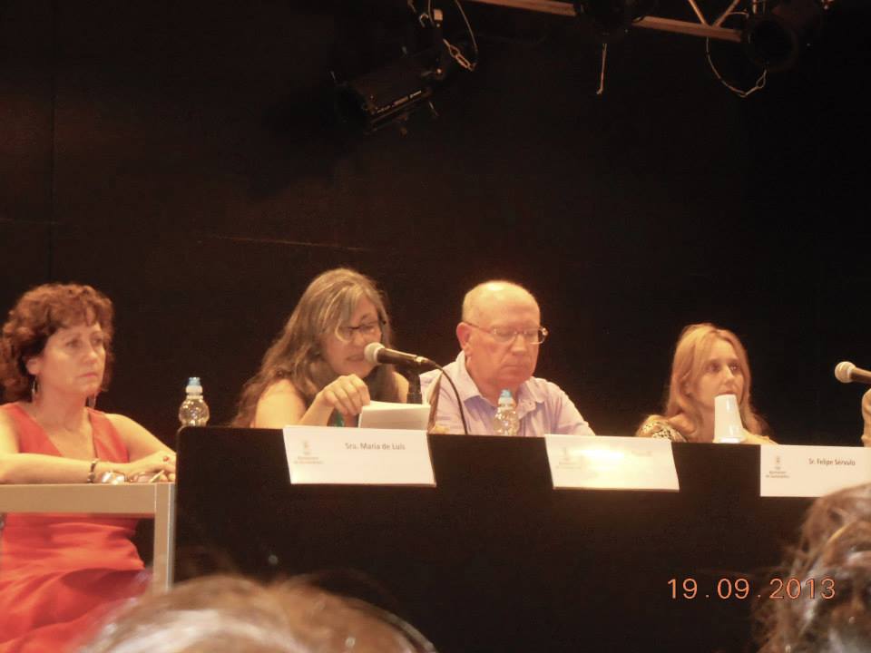 De izquierda a derecha: María de Luis, Anna Rossell, Felipe Sérvulo y Noemí Trujillo. Presentación del poemario "Ahora que amaneces", 2013